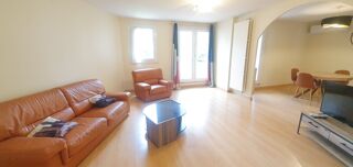  Appartement à louer 2 pièces 72 m²