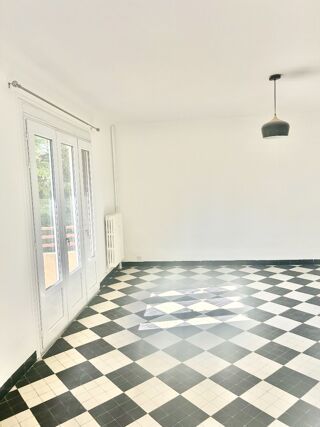  Appartement à louer 3 pièces 87 m²