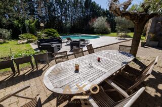  Villa � vendre 9 pi�ces 240 m�