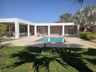  Maison � vendre 6 pi�ces 205 m� Ngaparou