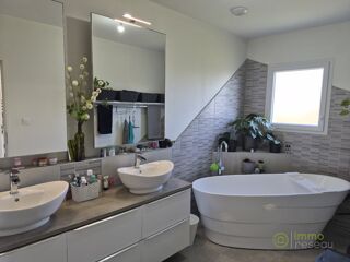  Maison à vendre 7 pièces 186 m²