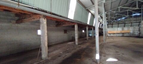 B&acirc;timent 142000 46120 Espeyroux