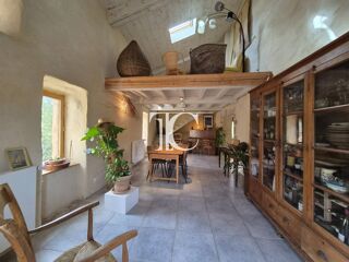  Villa à vendre 15 + pièces 253 m²