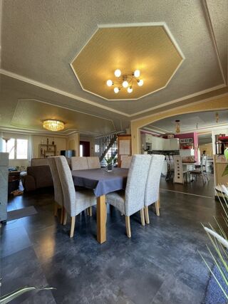  Maison � vendre 6 pi�ces 217 m�