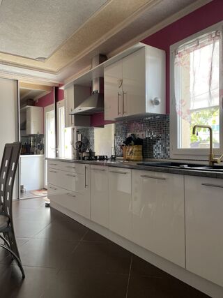  Maison � vendre 6 pi�ces 217 m�