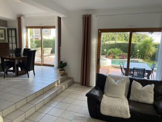  Maison � vendre 7 pi�ces 180 m�
