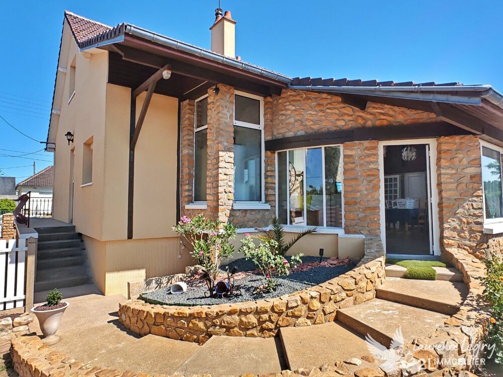 Maison 7 pièces 157 m² · à Parigne l'Eveque · 157 m² · 276 000 €