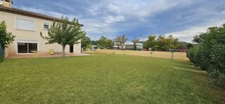  Immeuble � vendre 5 pi�ces 8700 m�