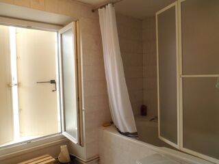  Immeuble à vendre 200 m²