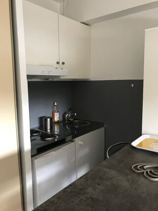  Appartement à louer 1 pièce 20 m²