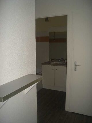  Appartement à louer 2 pièces 36 m²