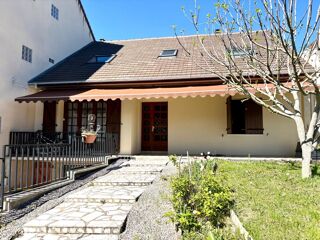 Maison 8 pièces 140 m² · à Roissy-en-Brie · 140 m² · 416 000 €