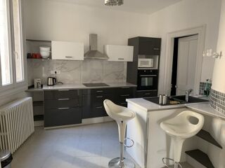  Appartement à louer 4 pièces 126 m²
