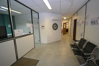  Immeuble � vendre 330 m�