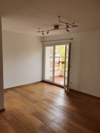  Appartement à louer 2 pièces 40 m²