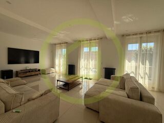  Maison � vendre 8 pi�ces 240 m�