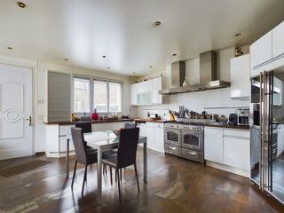  Maison � vendre 9 pi�ces 280 m�