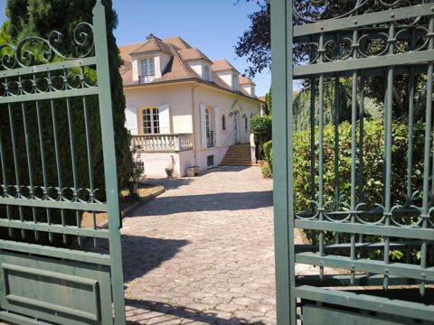   Maison bourgeoise Maison - 13 pi�ce(s) - 330 m�