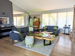  Villa � vendre 11 pi�ces 311 m�