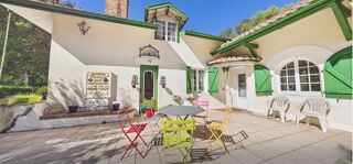  Villa � vendre 15 + pi�ces 500 m�