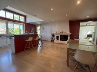  Maison à vendre 8 pièces 234 m²