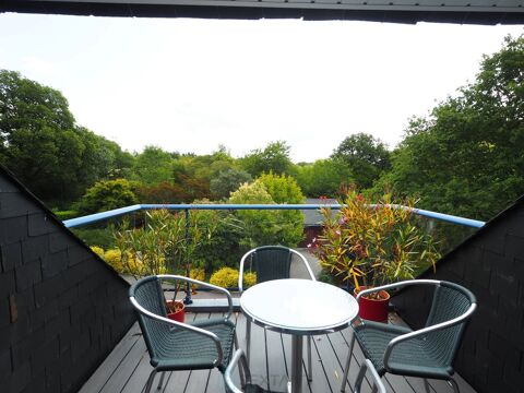   Maison Maison - 7 pièce(s) - 203 m²