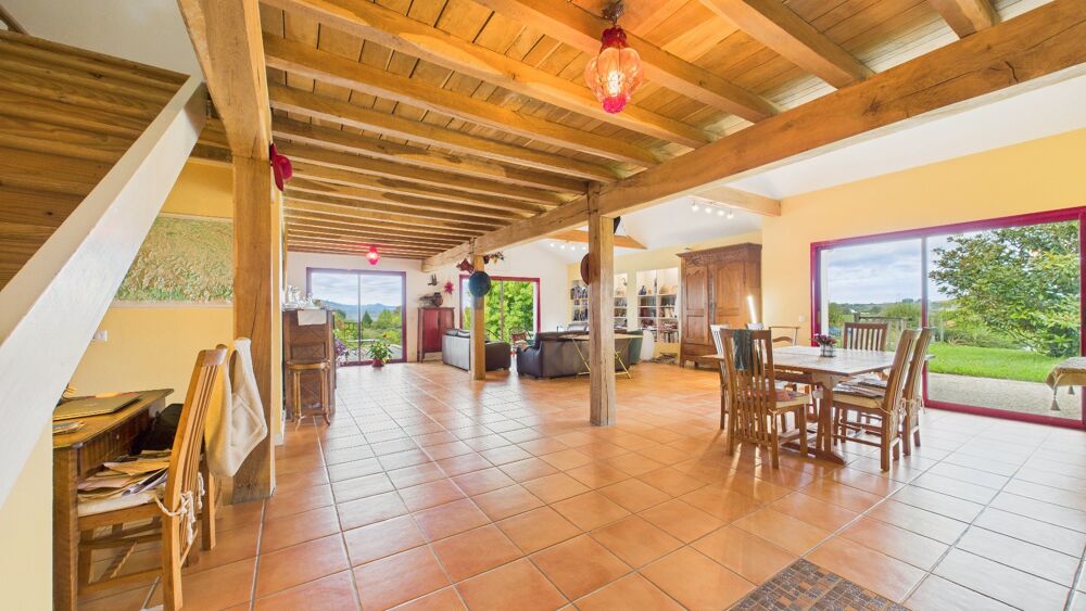 � vendre  Maison Bardos (64520)