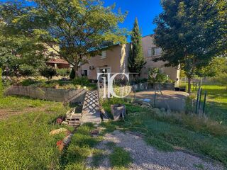  Maison  vendre 8 pices 243 m