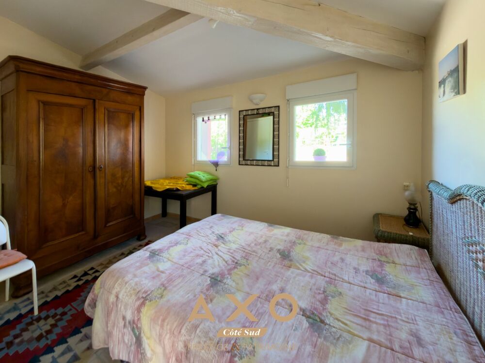 à vendre  Villa Éguilles (13510)