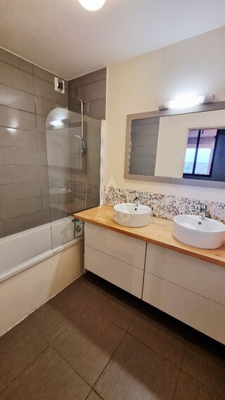  Appartement � vendre 5 pi�ces 94 m�