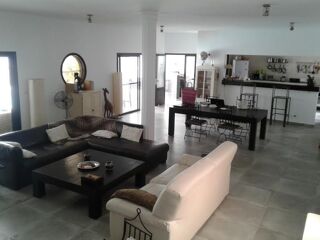  Maison � vendre 5 pi�ces 240 m� Ngaparou