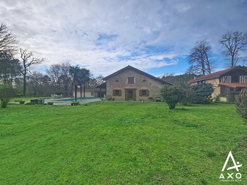   Maison Maison - 6 pi�ce(s) - 248 m�