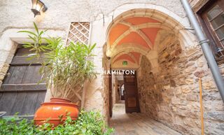  Maison � vendre 12 pi�ces 324 m�