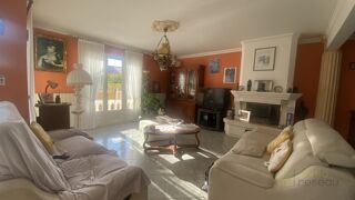  Villa à vendre 5 pièces 157 m²