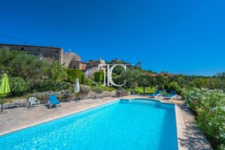  Villa à vendre 12 pièces 363 m²