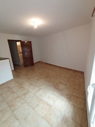  Appartement à louer 3 pièces 53 m²