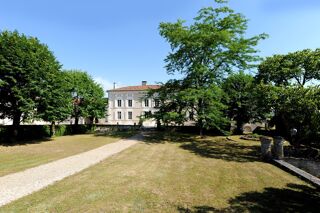  Villa à vendre 8 pièces 310 m²