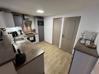  Appartement à louer 3 pièces 65 m²