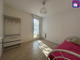  Appartement à louer 3 pièces 68 m²