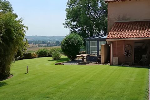   Maison Villa - 6 pi�ce(s) - 153 m�