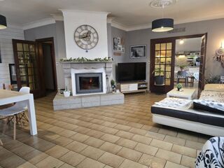  Maison � vendre 8 pi�ces 234 m�