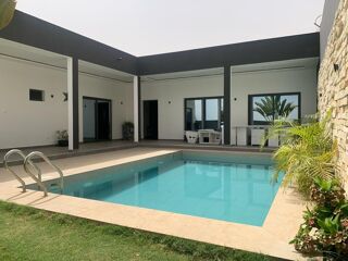  Maison � vendre 4 pi�ces 160 m� Nguerigne