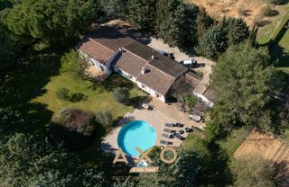  Villa � vendre 9 pi�ces 240 m�