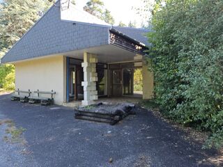  Maison � vendre 15 + pi�ces 3700 m�