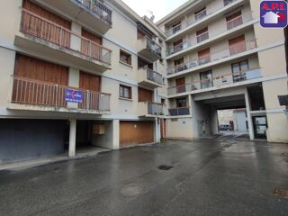  Appartement à louer 3 pièces 68 m²