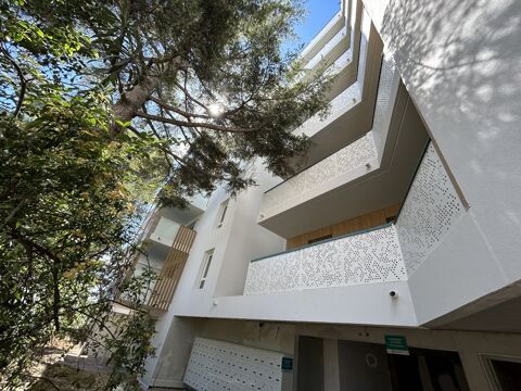  Parking / Garage � louer 