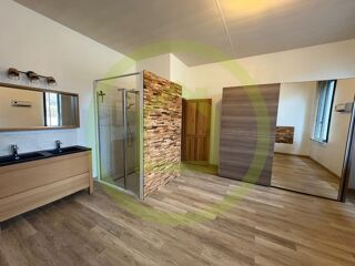  Maison � vendre 9 pi�ces 256 m�