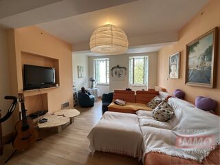  Immeuble  vendre 15 + pices 