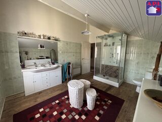  Maison � vendre 9 pi�ces 229 m�