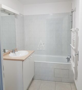 Appartement à louer 2 pièces 38 m²